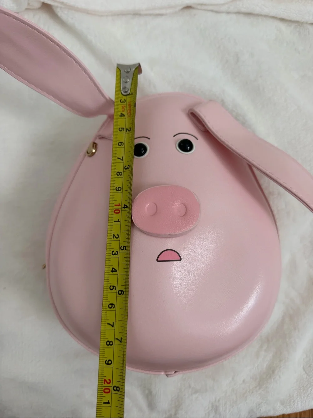 Playful Pink Pig-Shaped Kids Crossbody Bag